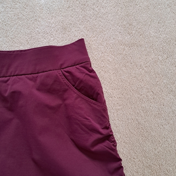Columbia Skort Women's Small Burgandy Plum Active Skirt With Shorts - Picture 3 of 13
